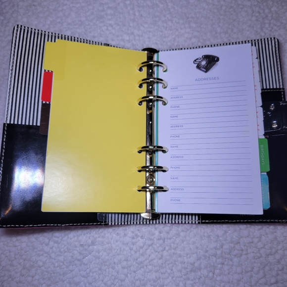 *SOLD*Kate Spade Agenda/Planner - Picture 9 of 16